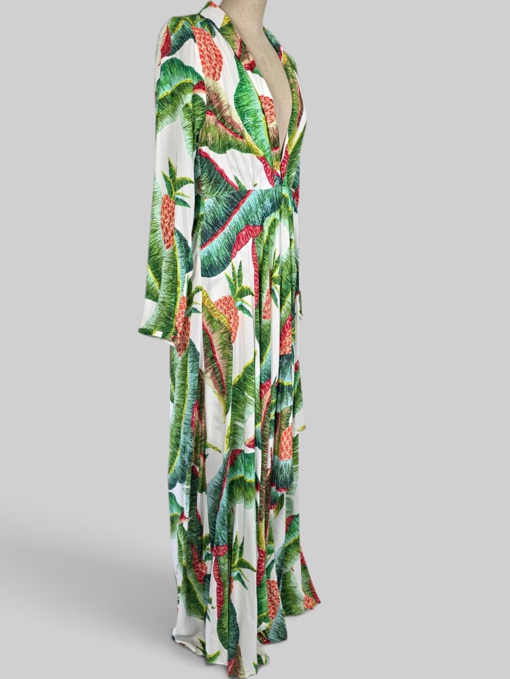 FARM Rio Pineapple Tropical Maxi Dress Womens S White Green Long Sleeve V Neck - Picture 2 of 12